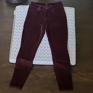 FashionNova pants /wash burgundy color size 0/24